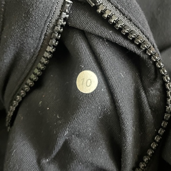 Lululemon Black Define Jacket - Picture 3 of 6